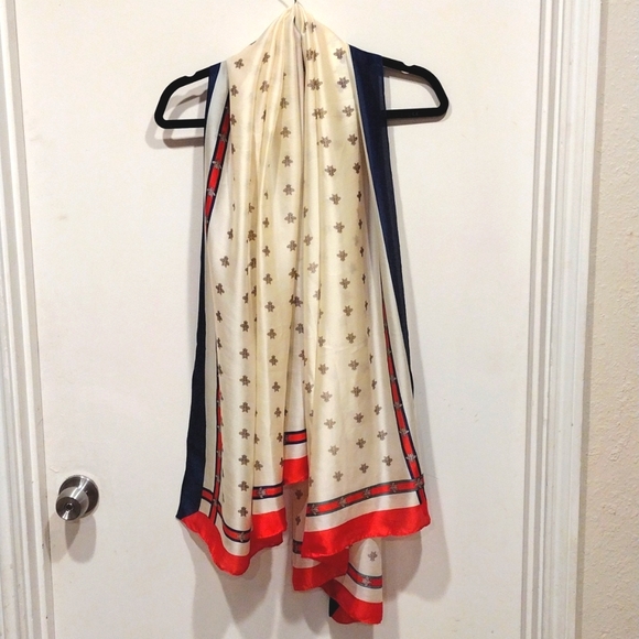 Nuweerir | Accessories | Nwt Nuweerir 0 Mulberry Silk Cream Beebeetle Print  Scarf 70x 35 Career | Poshmark